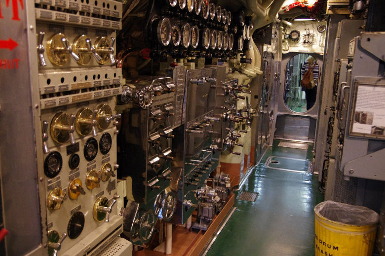 USS Drum Controls.JPG